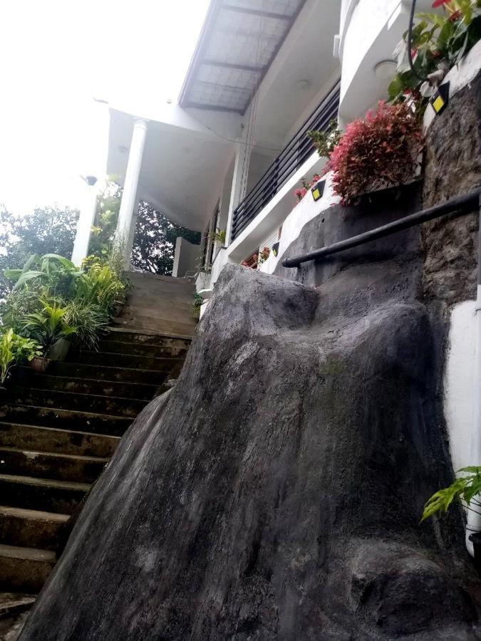 Chandi Mahal Homestay Kandy Exteriör bild